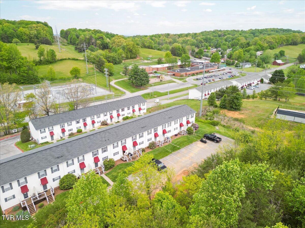 2201 Cherokee Road, Unit 16 Johnson City, TN 37604 - Photo 27 of 35 31-DJI_0820
