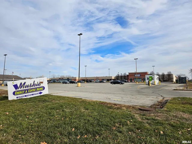 $360,000 | 1903 Park Avenue, Muscatine, IA 52761