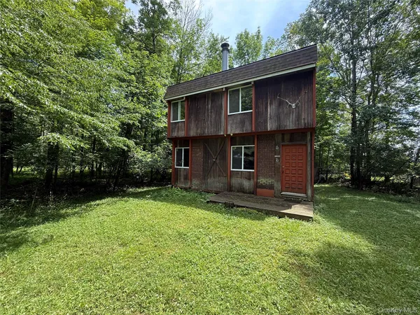 $169,900 | 9 Lake Drive, Parksville, NY 12768