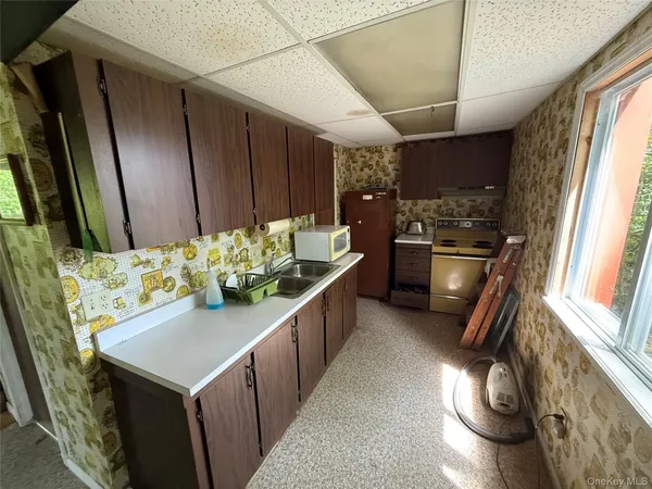 $169,900 | 9 Lake Drive, Parksville, NY 12768