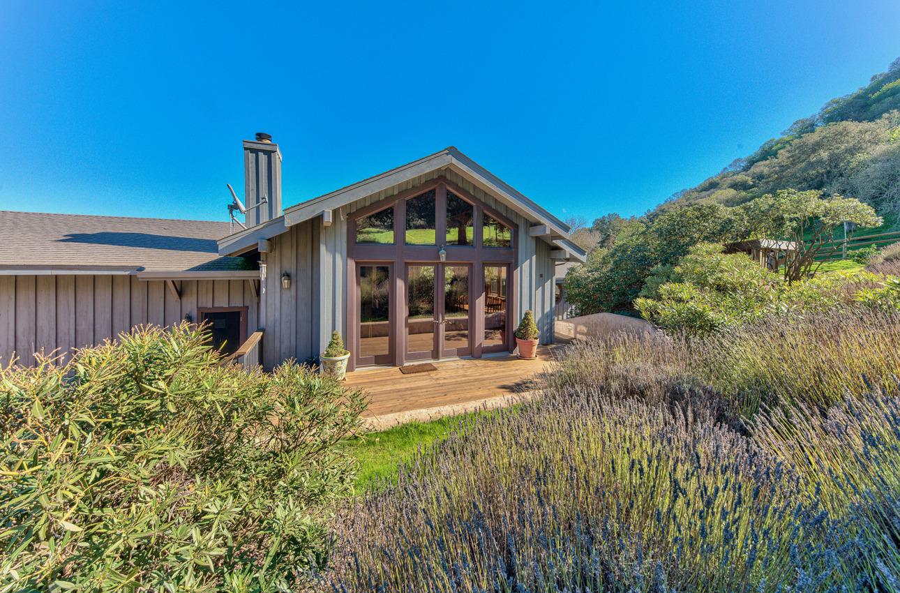 1352 C River Road Salinas, CA 93908 - Photo 21 of 35 a front view of a house with garden