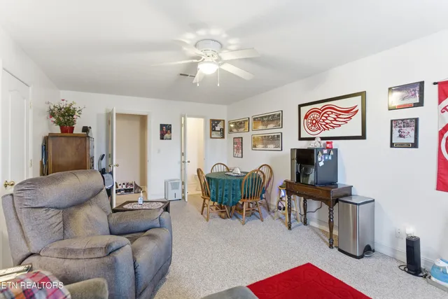 $380,000 | 267 Far View Circle, Jacksboro, TN 37757