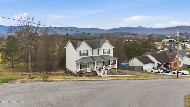 $380,000 | 267 Far View Circle, Jacksboro, TN 37757