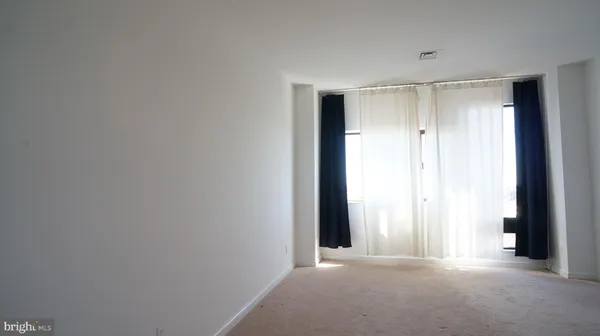 $1,650 | 10 East Lee Street, Unit 705, Baltimore, MD 21202