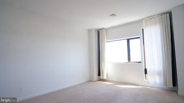 $1,650 | 10 East Lee Street, Unit 705, Baltimore, MD 21202