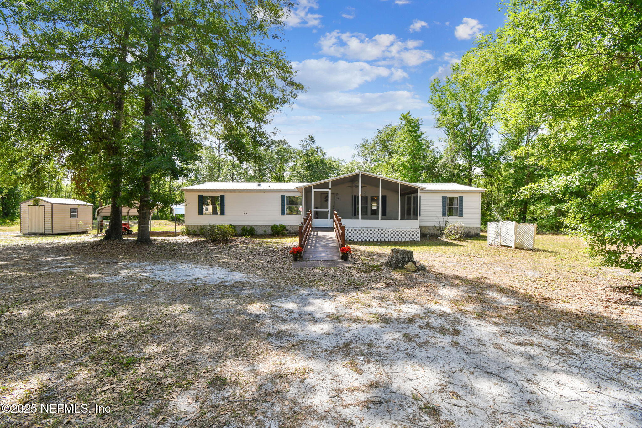 210 Comer Road Palatka, FL 32177 - Photo 4 of 62 4-DSC_9597