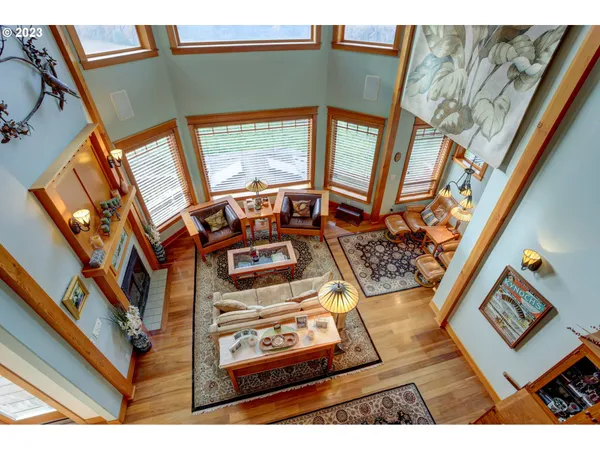 $5,750,000 | 7820 Southeast Amity Road, Amity, OR 97101