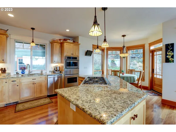 $5,750,000 | 7820 Southeast Amity Road, Amity, OR 97101