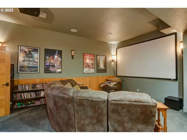 $5,750,000 | 7820 Southeast Amity Road, Amity, OR 97101