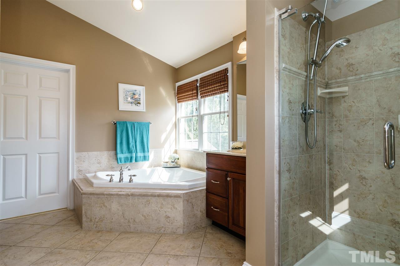 11205 Ridgegate Drive Raleigh, NC 27617 - Photo 14 of 25 Gallery Image 14