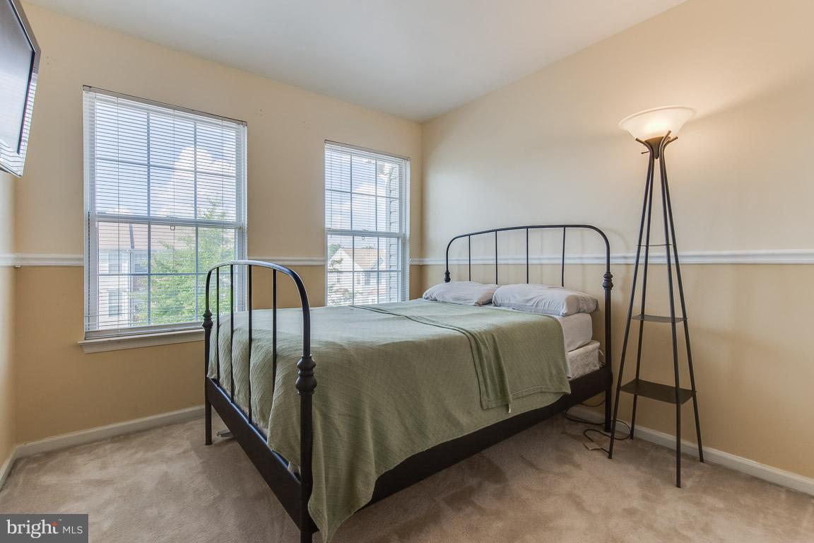 14817 Edman Road Centreville, VA 20121 - Photo 21 of 30 Bedroom 2