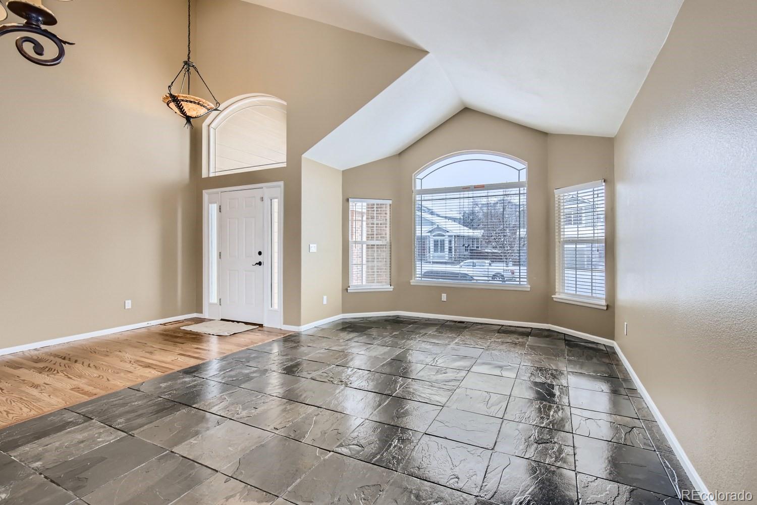 9259 Desert Willow Road Highlands Ranch, CO 80129 - Photo 7 of 37 Gallery Image 7