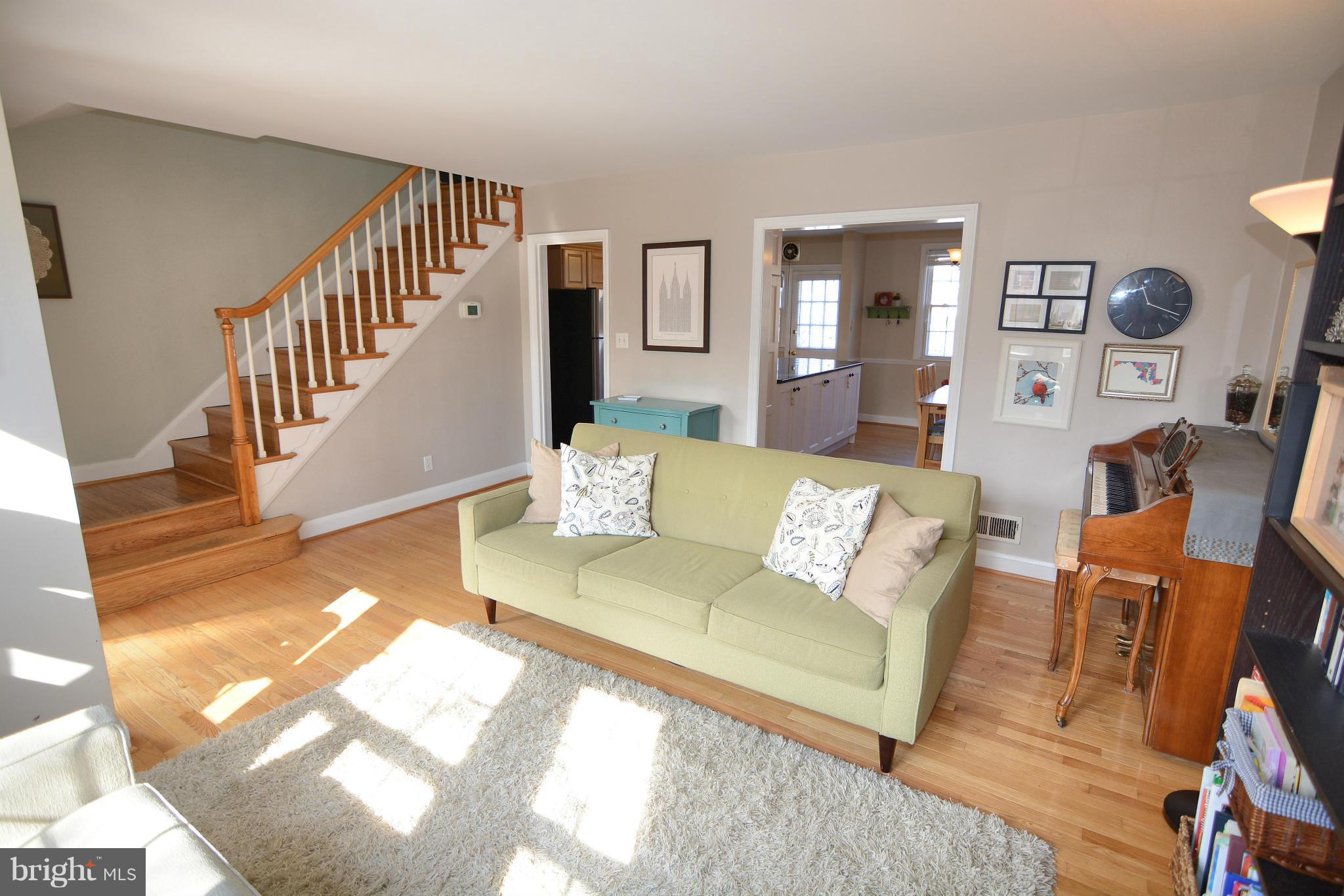 218 Gaywood Road Baltimore, MD 21212 - Photo 28 of 28 LR - Fantastic Open Floor Plan