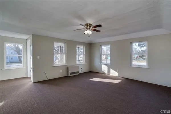 $250,000 | 11757 State Route, Chaumont, NY 13622