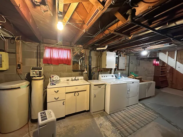 $179,900 | 917 North McKenzie Street, Luverne, MN 56156