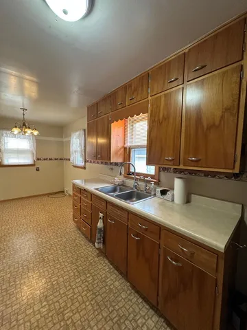 $179,900 | 917 North McKenzie Street, Luverne, MN 56156