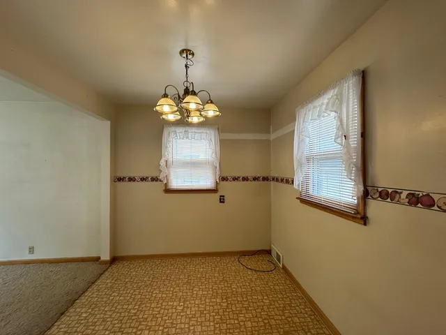 $179,900 | 917 North McKenzie Street, Luverne, MN 56156