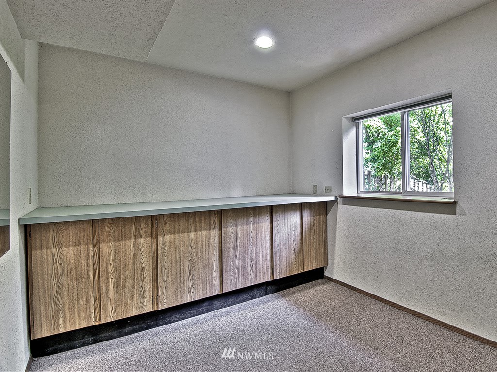2104 Wells Court South Renton, WA 98055 - Photo 14 of 15