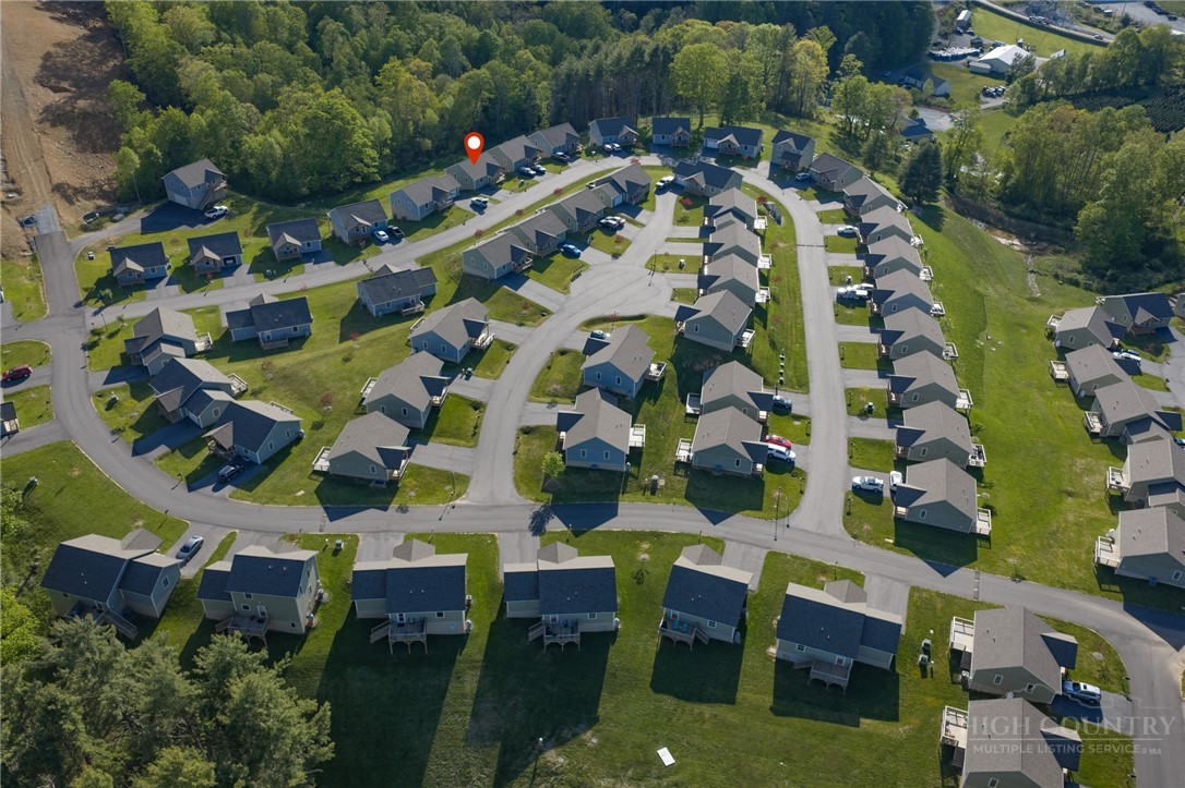 463 Townhomes Place, Unit 21 Boone, NC 28607 - Photo 5 of 28