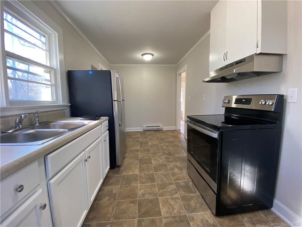 1433 Brandon Road Lenoir, NC 28645 - Photo 9 of 14 Gallery Image 9