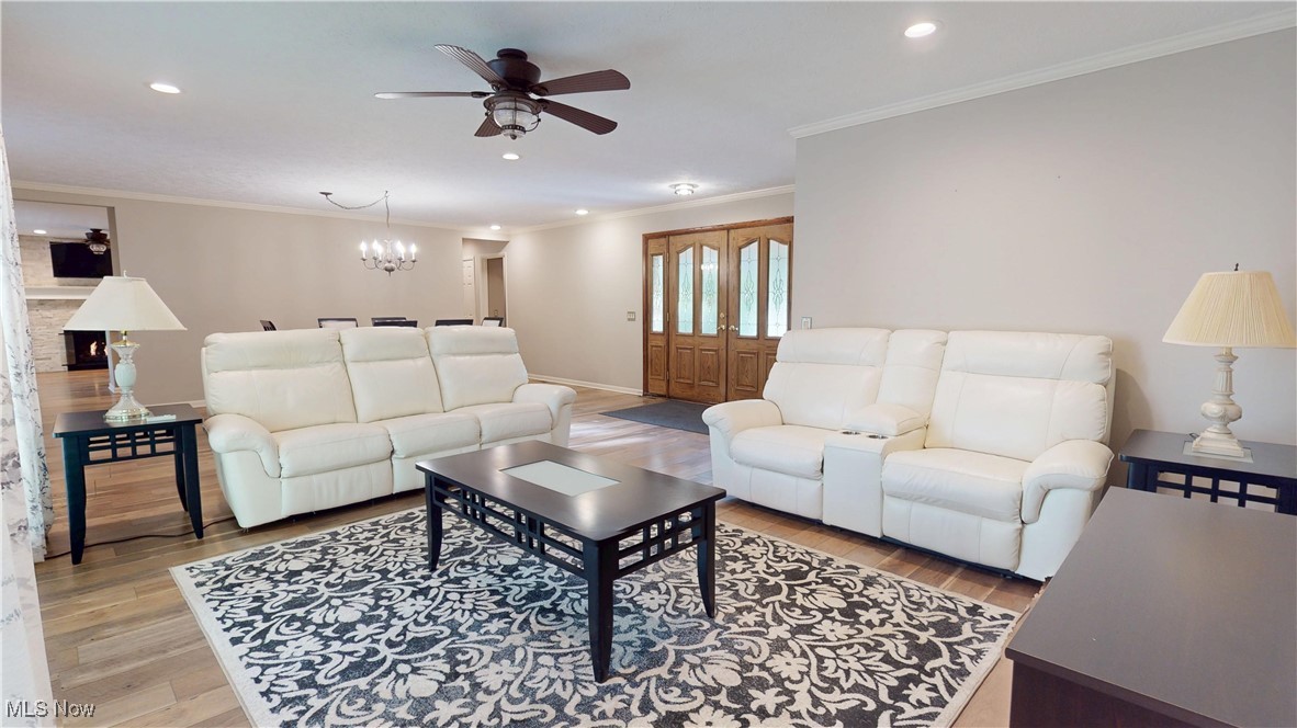 11650 River Moss Road Strongsville, OH 44136 - Photo 5 of 37 Living room