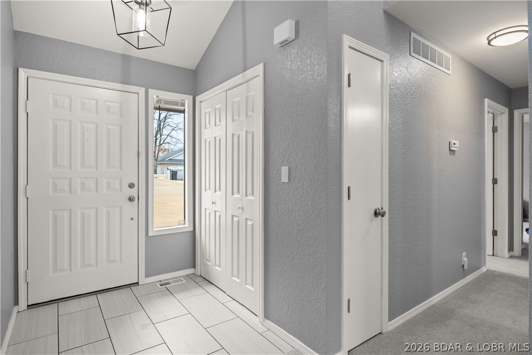 434 Cherokee Road Lake Ozark, MO 65049 - Photo 4 of 54