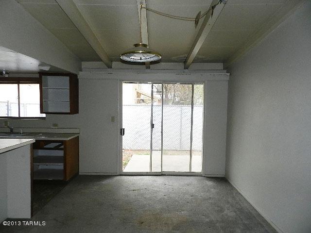 2121 North Country Club Road, Unit 5 Tucson, AZ 85716 - Photo 8 of 22