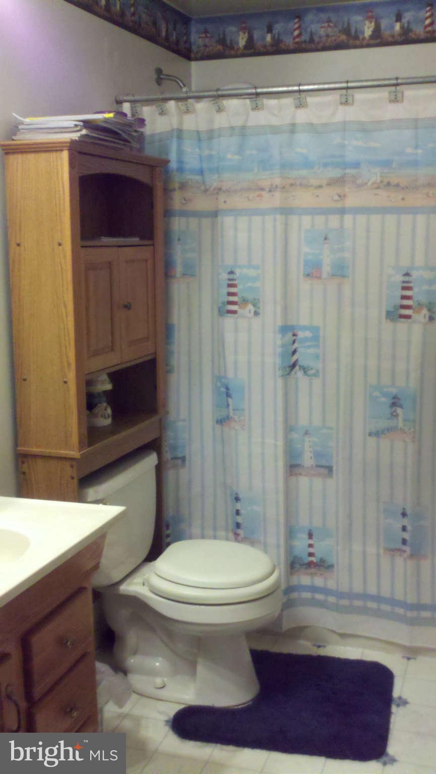 4825 Solomons Island Road Huntingtown, MD 20639 - Photo 6 of 11 Bath