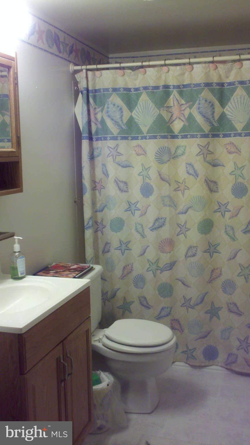 4825 Solomons Island Road Huntingtown, MD 20639 - Photo 8 of 11 Bath