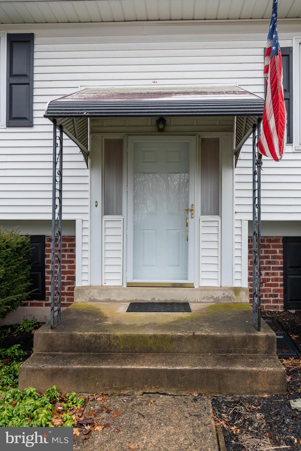 538 Parmentier Road Warminster, PA 18974 - Photo 3 of 27 Gallery Image 3