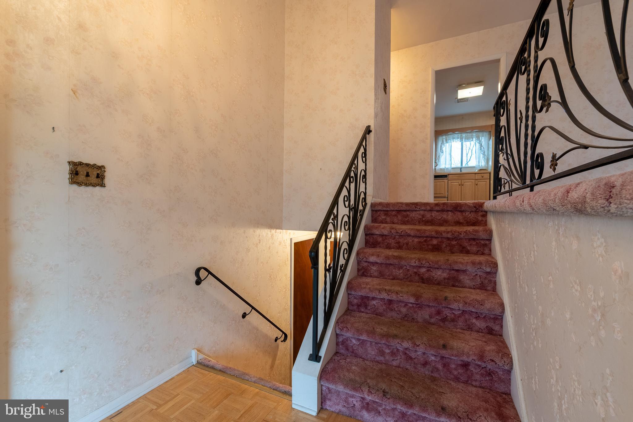 538 Parmentier Road Warminster, PA 18974 - Photo 4 of 27 Gallery Image 4