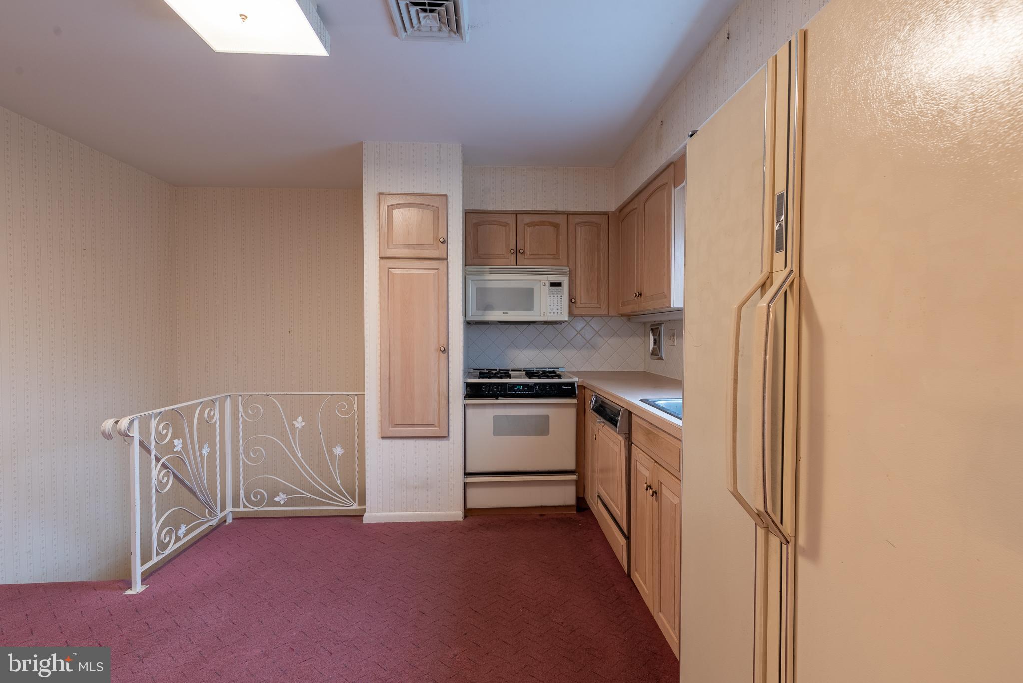 538 Parmentier Road Warminster, PA 18974 - Photo 7 of 27 Gallery Image 7