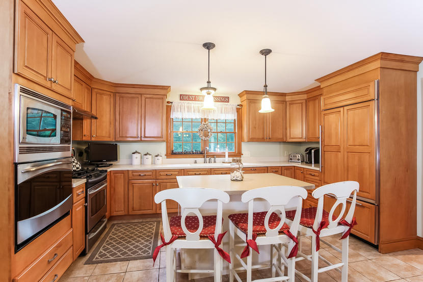 15 Lakeview Drive Centerville, MA 02632 - Photo 12 of 32 Kitchen