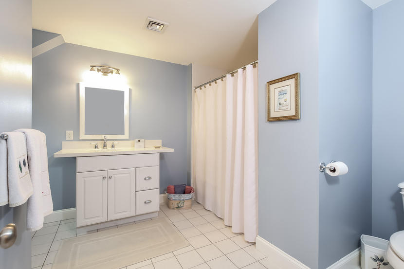 15 Lakeview Drive Centerville, MA 02632 - Photo 28 of 32 Bathroom