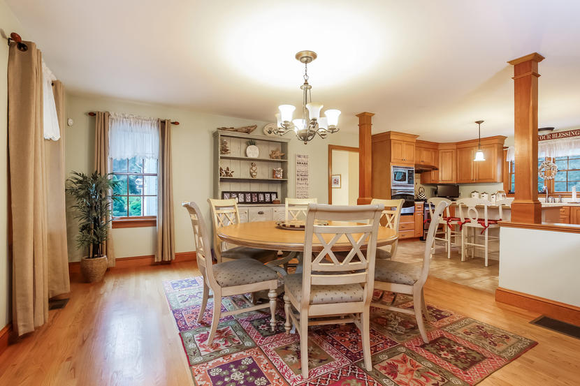 15 Lakeview Drive Centerville, MA 02632 - Photo 10 of 32 Dinning Room