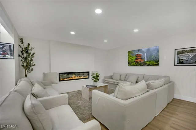 $1,200,000 | 4061 West Eldorado Lane, Las Vegas, NV 89139