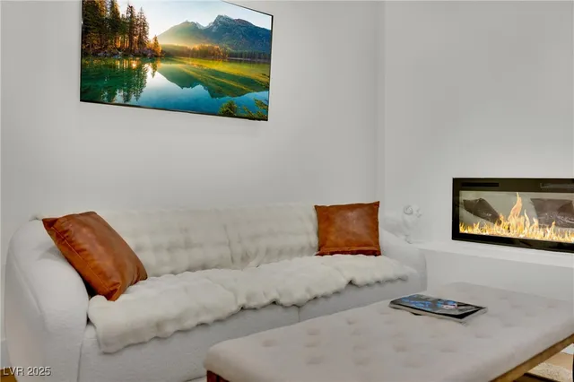 $1,200,000 | 4061 West Eldorado Lane, Las Vegas, NV 89139