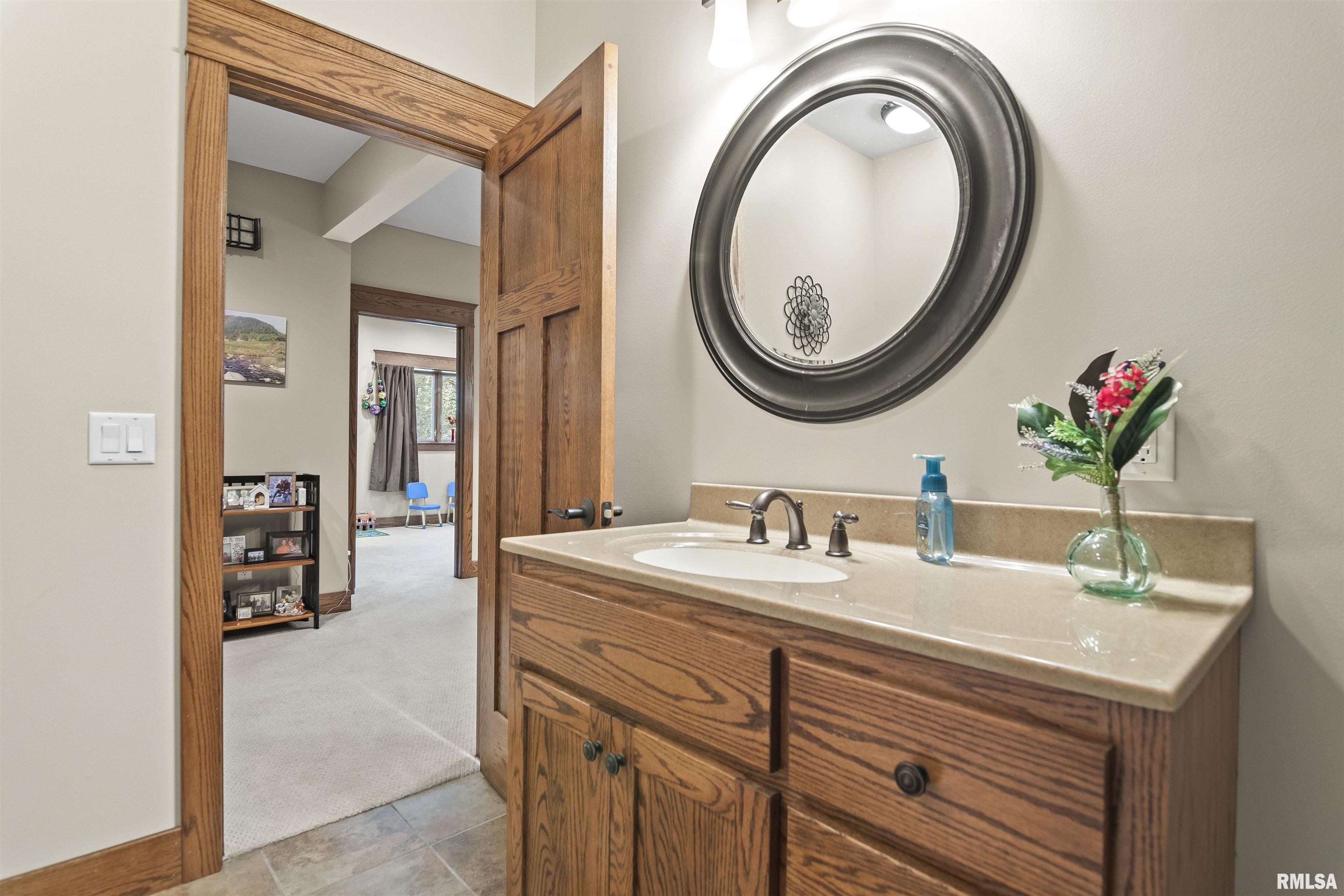 17579 Timber Ridge Lane Petersburg, IL 62675 - Photo 39 of 55 Gallery Image 39