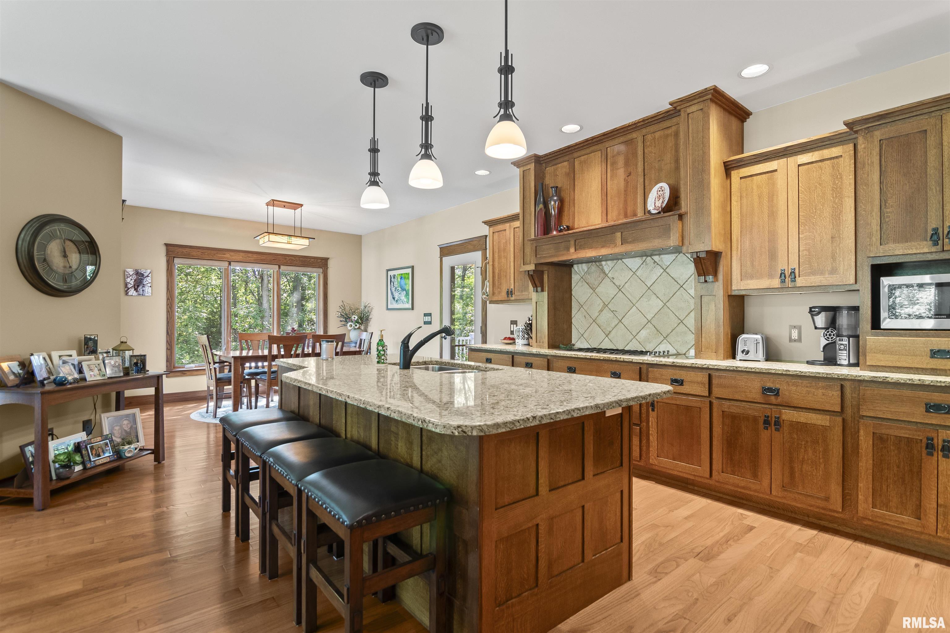 17579 Timber Ridge Lane Petersburg, IL 62675 - Photo 7 of 55 Gallery Image 7