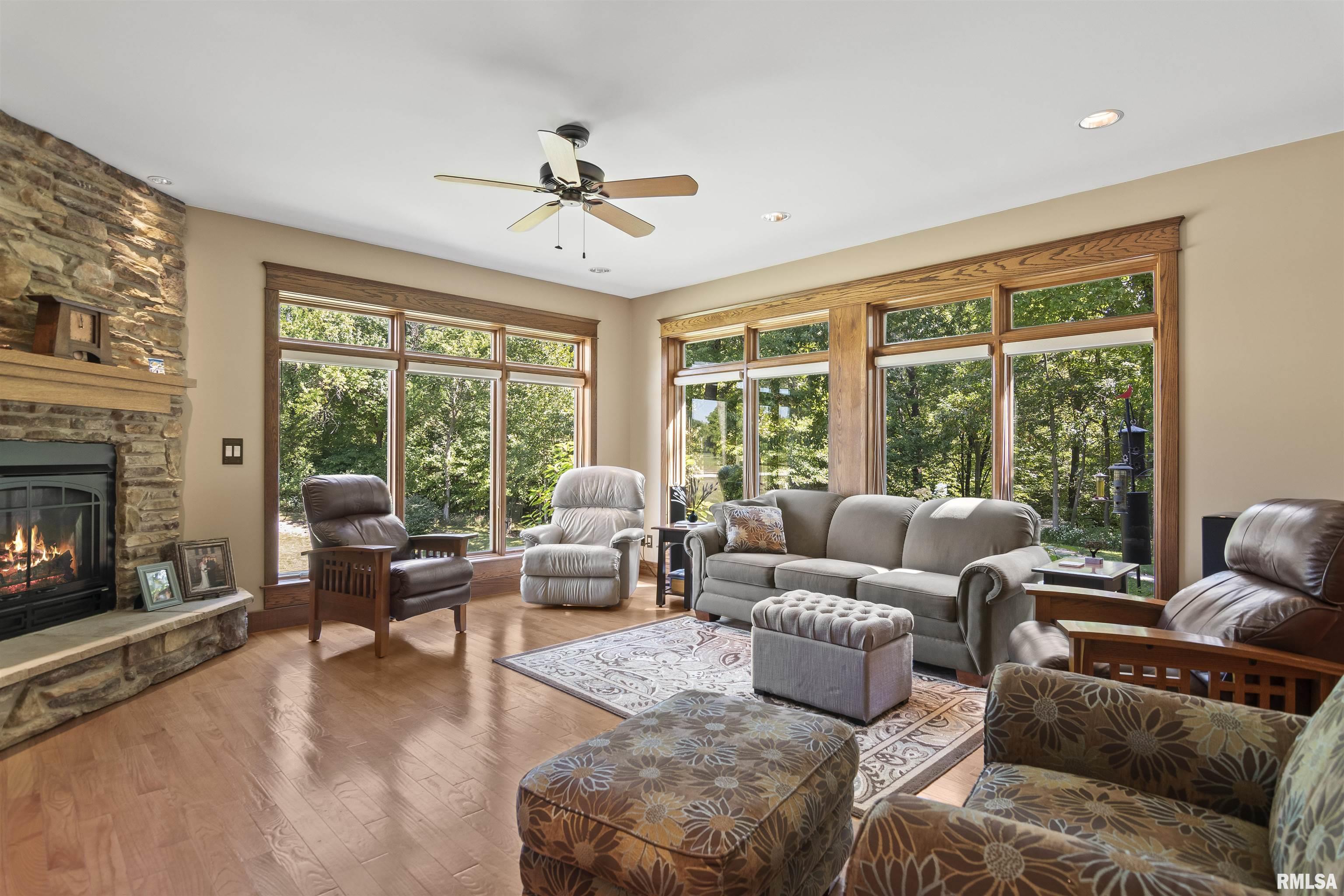 17579 Timber Ridge Lane Petersburg, IL 62675 - Photo 8 of 55 Gallery Image 8