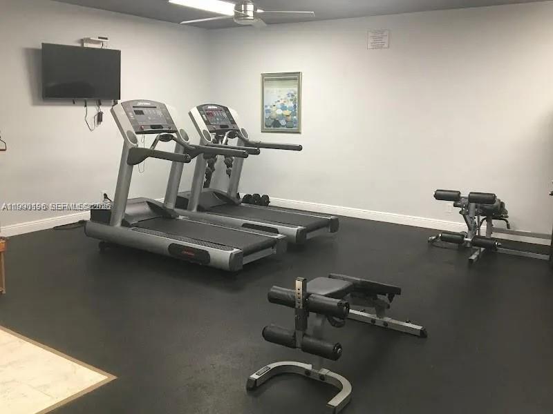 200 Berkley Road, Unit 123 Hollywood, FL 33024 - Photo 14 of 42