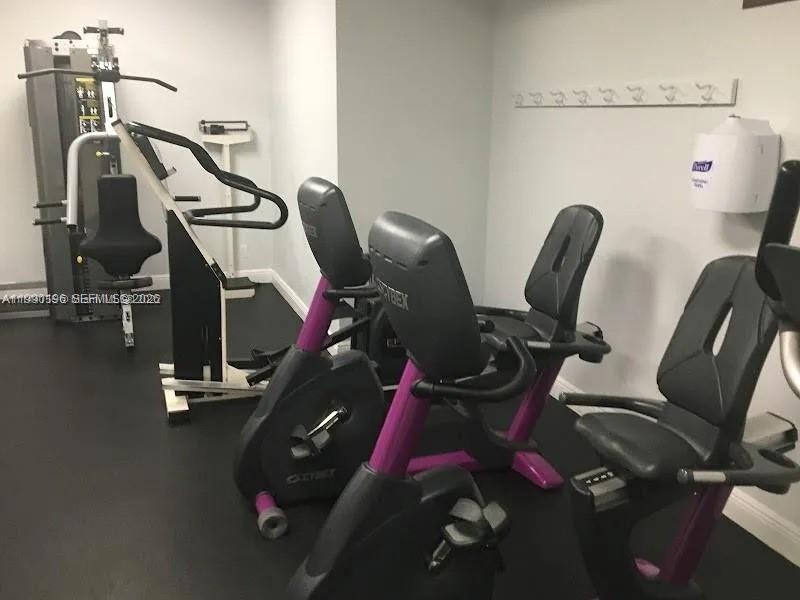 200 Berkley Road, Unit 123 Hollywood, FL 33024 - Photo 15 of 42