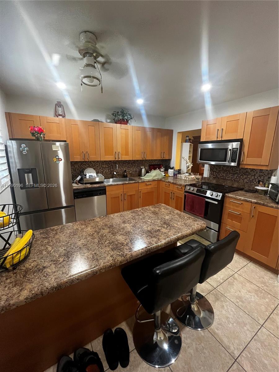 200 Berkley Road, Unit 123 Hollywood, FL 33024 - Photo 26 of 42