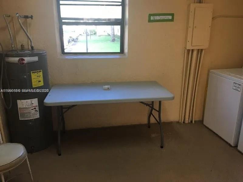 200 Berkley Road, Unit 123 Hollywood, FL 33024 - Photo 33 of 42