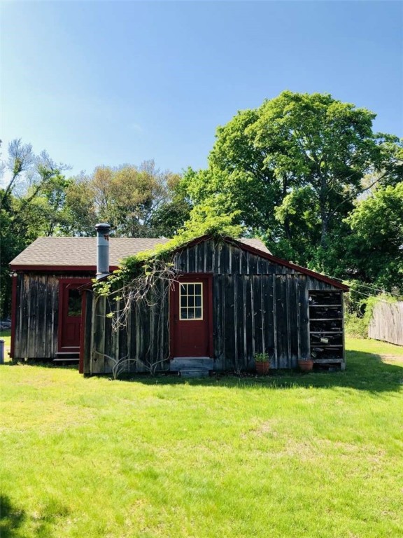 296 Fairgrounds Road South Kingstown, RI 02892 - Photo 5 of 11 Gallery Image 5