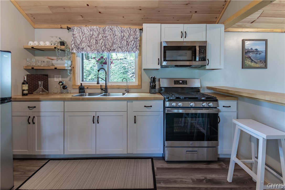 3006 Lighthouse Loop Forestport, NY 13338 - Photo 11 of 41