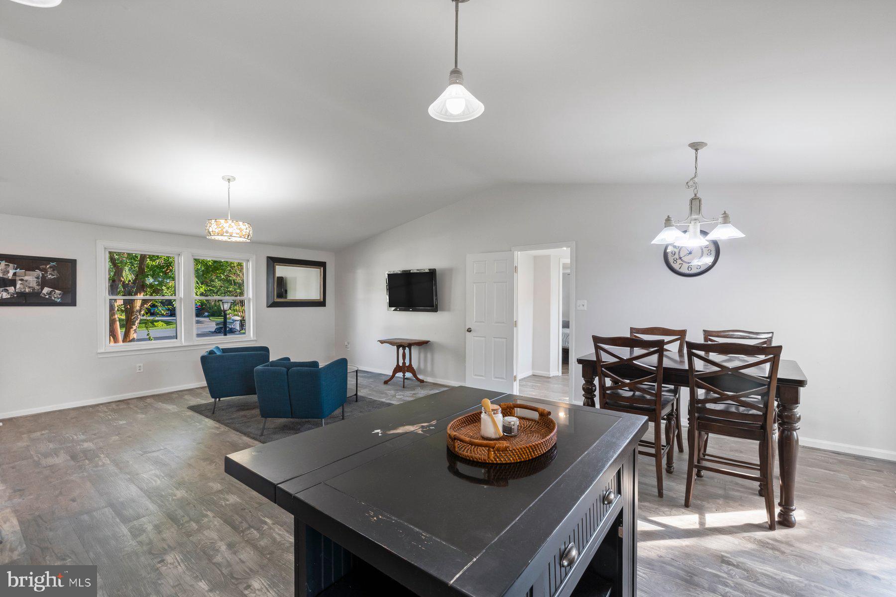 17528 Collier Circle Poolesville, MD 20837 - Photo 15 of 43