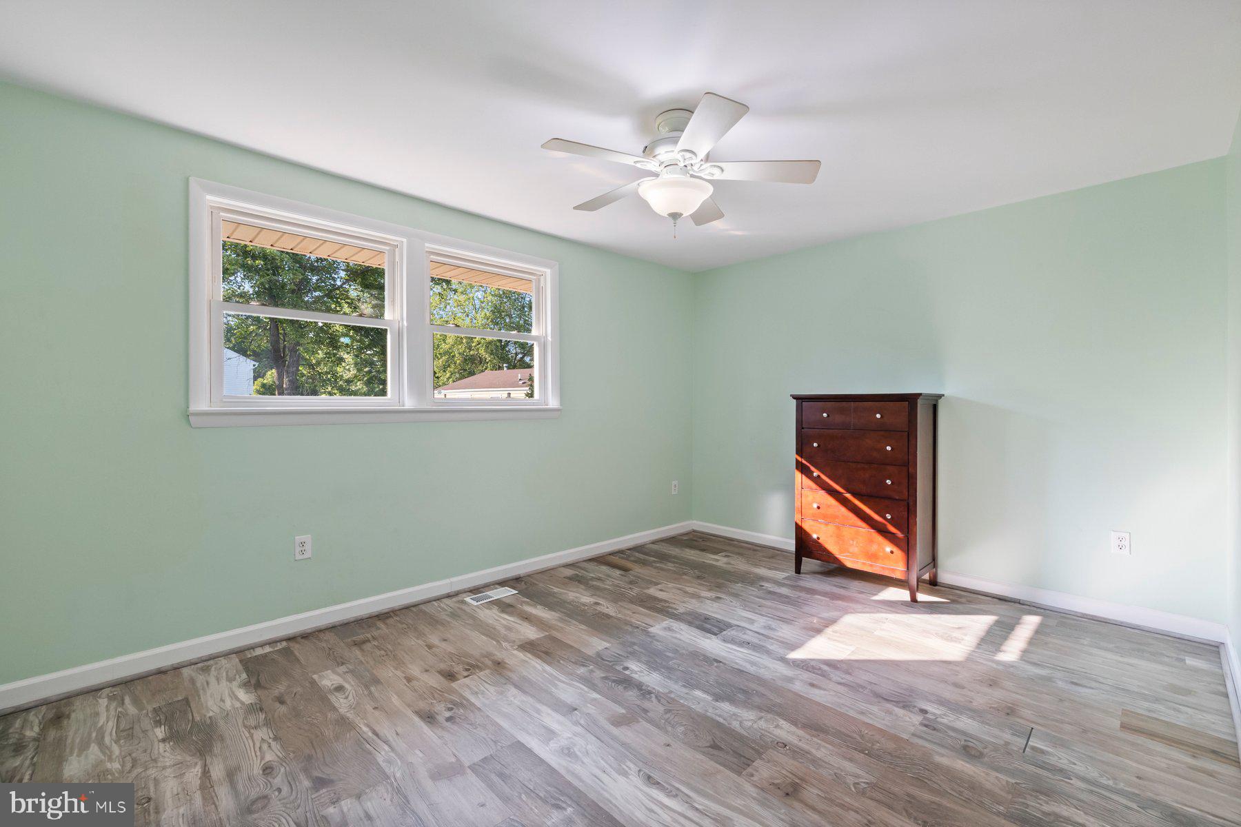 17528 Collier Circle Poolesville, MD 20837 - Photo 26 of 43 Bedroom 2