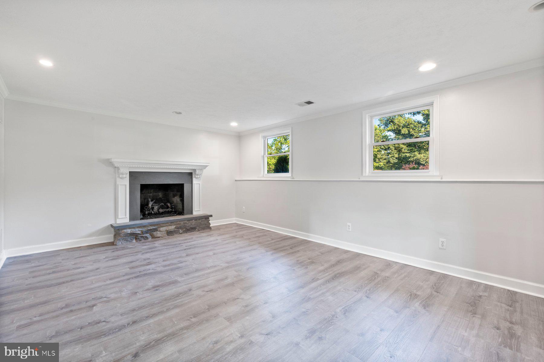17528 Collier Circle Poolesville, MD 20837 - Photo 33 of 43 Family Room