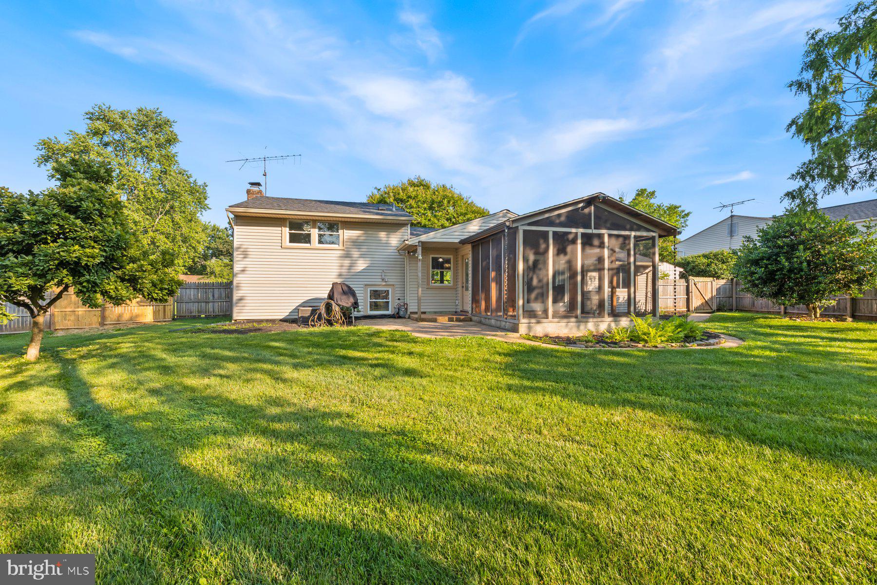 17528 Collier Circle Poolesville, MD 20837 - Photo 39 of 43